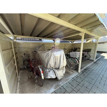 ジュネシオン・サカエの物件内観写真